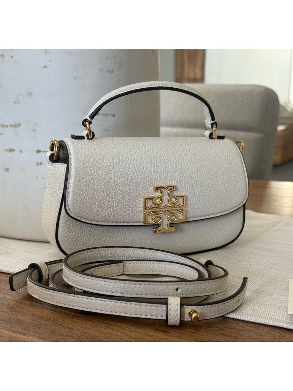 New Tory Burch Britten top handle crossbody price for each ❤️ - Picture 6 of 17